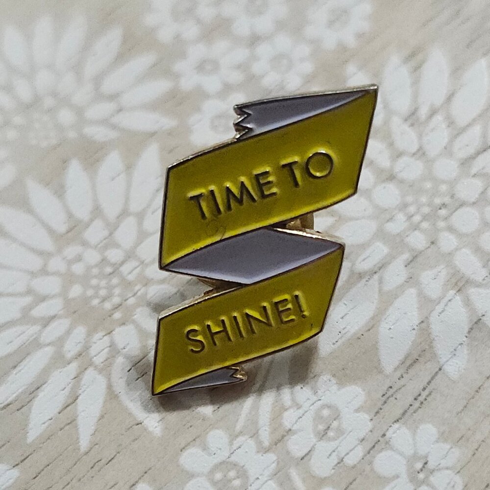 Kendra Scott Time To Shine Lapel Pin